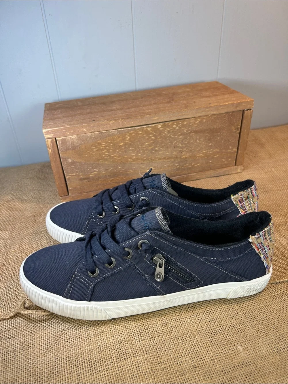 NWT Blowfish Navy Canvas Sneakers with White Soles